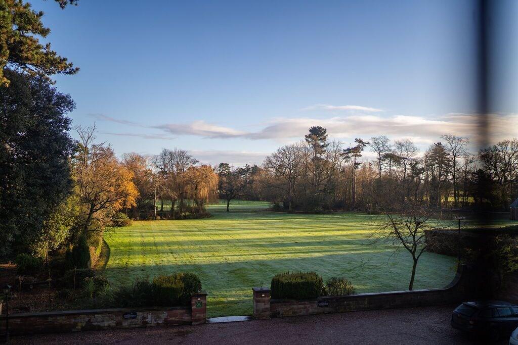 Inglewood Manor Hotel Ledsham  Exterior foto