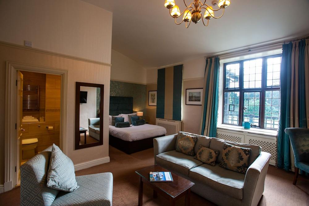 Inglewood Manor Hotel Ledsham  Exterior foto