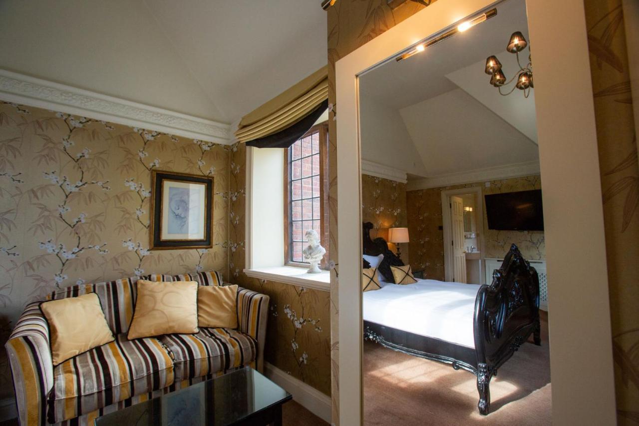 Inglewood Manor Hotel Ledsham  Exterior foto